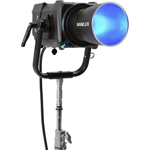 Светодиодный прожектор Nanlux Evoke 900C RGB (с дорожным кофром)