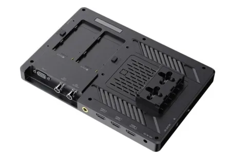 8jPV21OTQb.jpg