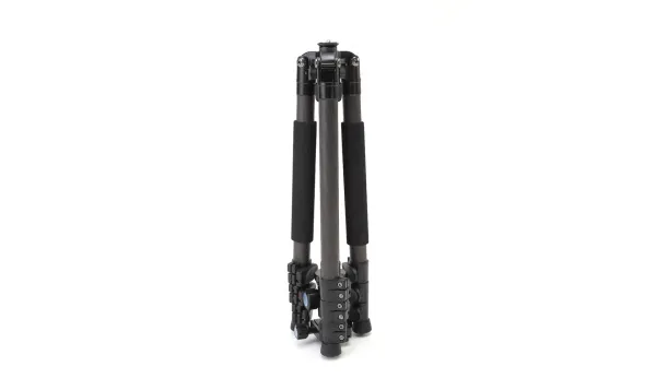 9Pc8d6VAdS.jpg