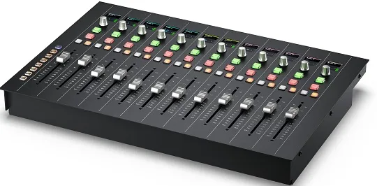 Модульная панель управления Blackmagic Fairlight Console Channel Fader Modular Control Surface