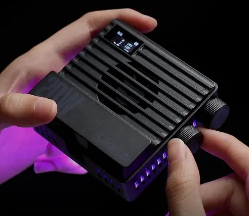 Осветитель накамерный Ulanzi LE20 20W Pocket RGB L090