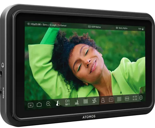 Комплект камеры Blackmagic Pocket Cinema Camera 6K Pro с монитором и аксессуарами