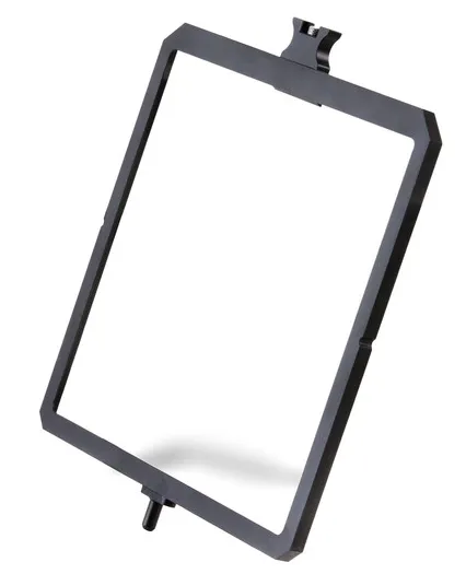 <p><b>Лоток фильтров Tilta MB-T06-A для компендиума 6 × 6 для MB-T06</b> — это сменный фильтровой держатель, предназначенный для компендиума <b>Tilta 6×6 Carbon Fiber Matte Box (MB-T06)</b>. Данный компендиум представляет собой профессиональное студийное решение, выполненное из углеродного волокна и алюминия, и оснащен тремя поворотными фильтровыми станциями, принимающими фильтры формата <b>6.6 × 6.6 дюйма (168 × 168 мм)</b>. Аксессуар выполнен из алюминия и позволяет устанавливать стандартные прямоугольные фильтры указанного размера. Лоток оснащен поворотным механизмом, обеспечивающим вращение фильтра на <b>360°</b> для точного позиционирования градиентных и поляризационных фильтров. Конструкция трея имеет регулировку по высоте для выравнивания оптического центра относительно объектива, что особенно важно при использовании фильтров с эффектом градиента.</p> <h2>Совместимость и особенности конструкции</h2> <p>Лоток предназначен исключительно для компендиума <b>Tilta MB-T06</b>, который оснащен тремя поворотными фильтровыми станциями и принимает фильтры формата <b>6.6 × 6.6"</b>. Каждый лоток устанавливается в соответствующую станцию компендиума и надежно фиксируется. Поворотный механизм позволяет вращать установленный фильтр на <b>360°</b> для точной регулировки эффекта, что особенно важно при работе с градиентными и поляризационными фильтрами. Алюминиевая конструкция обеспечивает легкость и долговечность при интенсивной эксплуатации. Лоток может поставляться в комплекте с компендиумом или приобретаться отдельно как запасная часть. Компендиум MB-T06 имеет заднее отверстие диаметром до <b>165 мм</b> и комплектуется адаптерными кольцами размером <b>80</b>, <b>95</b>, <b>114</b>, <b>134</b> и <b>147 мм</b>.</p> <h2>Применение</h2> <p>Лоток используется для установки прямоугольных светофильтров различных типов: нейтрально-серых (ND) для ослабления светового потока, градиентных для выравнивания экспозиции неба и земли, поляризационных для устранения бликов и повышения насыщенности, а также эффектных фильтров для создания специальных эффектов. Возможность вращения фильтра в держателе на <b>360°</b> позволяет точно позиционировать градиентные переходы и направление поляризации. Три фильтровые станции компендиума MB-T06 позволяют одновременно использовать до трех лотков с различными фильтрами, комбинируя их для достижения нужного визуального эффекта. Высота фильтровых слотов регулируется для точного центрирования относительно оптической оси объектива, что критически важно при использовании градиентных фильтров.</p> <h2>Комплектация лотка фильтров Tilta MB-T06-A</h2> <ul> <li>Лоток фильтров Tilta MB-T06-A — 1 шт</li> </ul>