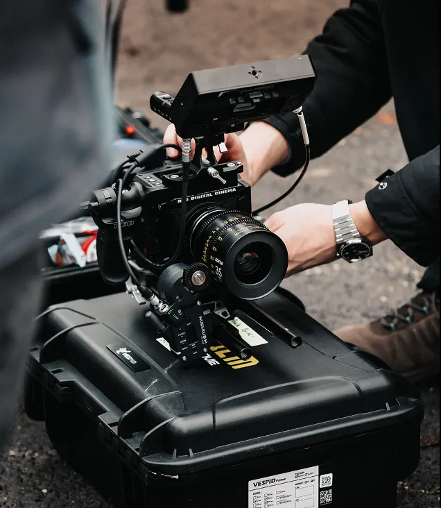 Объектив DZOFilm VESPID Prime 75 мм T2.1 (PL & EF)
