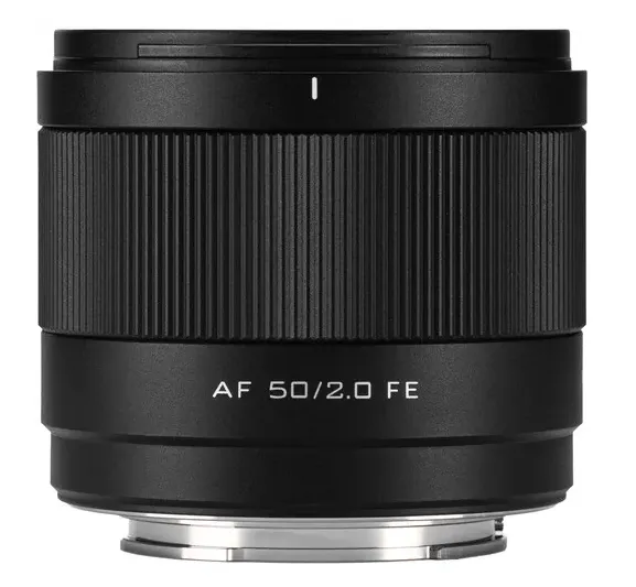 Вид с боку объектива Viltrox AF 50мм f/2.0 AIR Sony FE