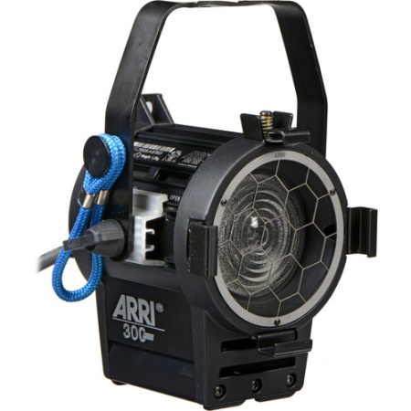 Осветитель ARRI 300 Plus (Чёрный)
