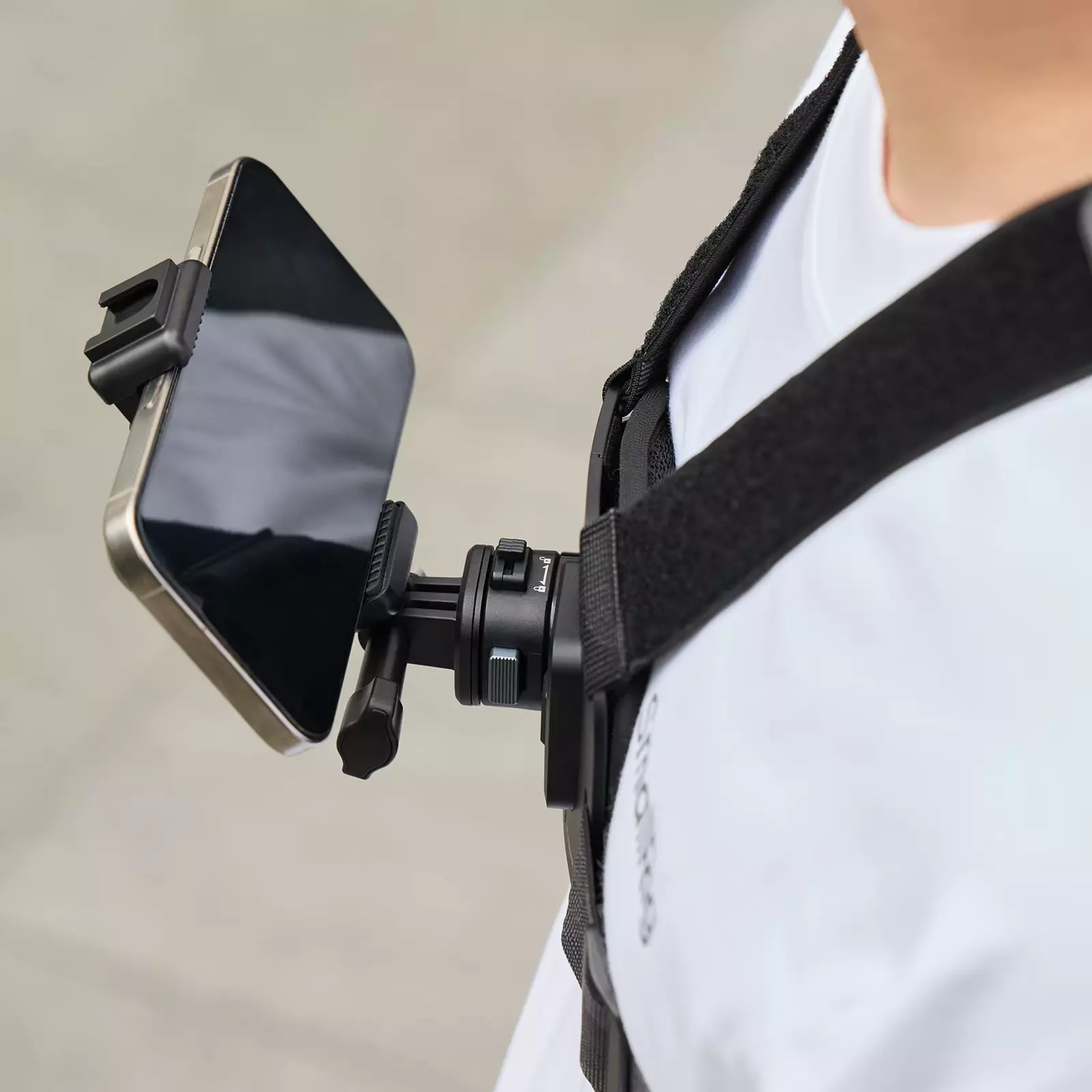 Применение нагрудного крепления SmallRig 6308 Quick Release Chest Strap Mount для смартфонов