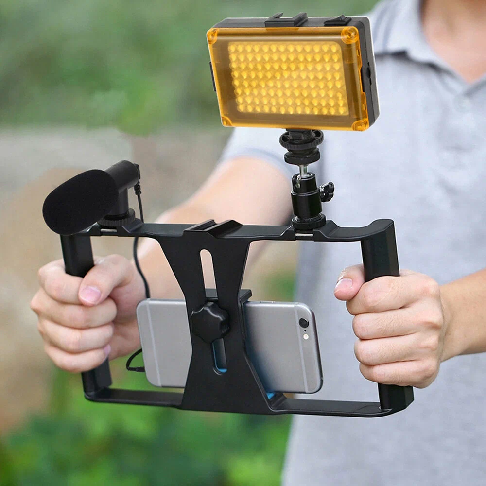 Съемка на смартфон с клеткой и полным обвесом