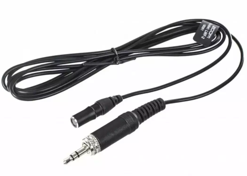 Крупный план микрофона Zoom LMF-2