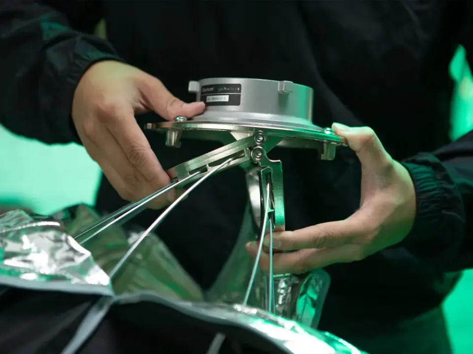 Быстроскладной механизм софтбокса